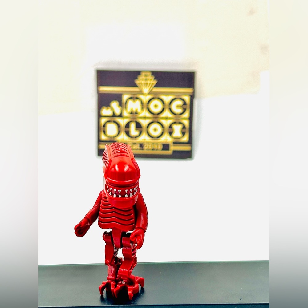 Alien (Alien vs. Predator) #604 - Custom Legos